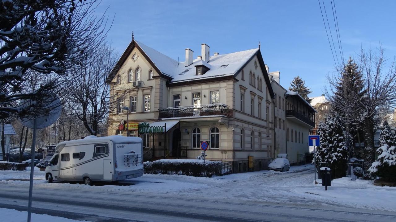 Willa Zuzanna Kudowa Zdroj Exterior photo